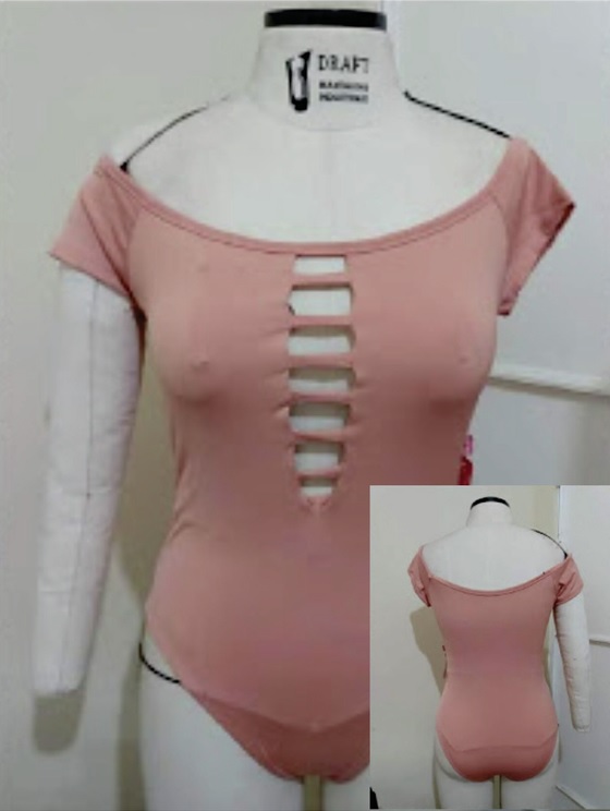 Molde de body tipo ojal con traslape frontal en punto para vestir, elegante y fácil de imprimir.